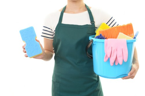 Deep cleaning Roehampton home interior with freshly cleaned surfaces