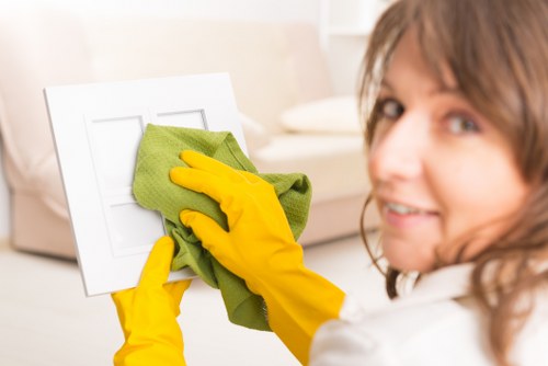 Flexible office cleaning schedule for Roehampton businesses